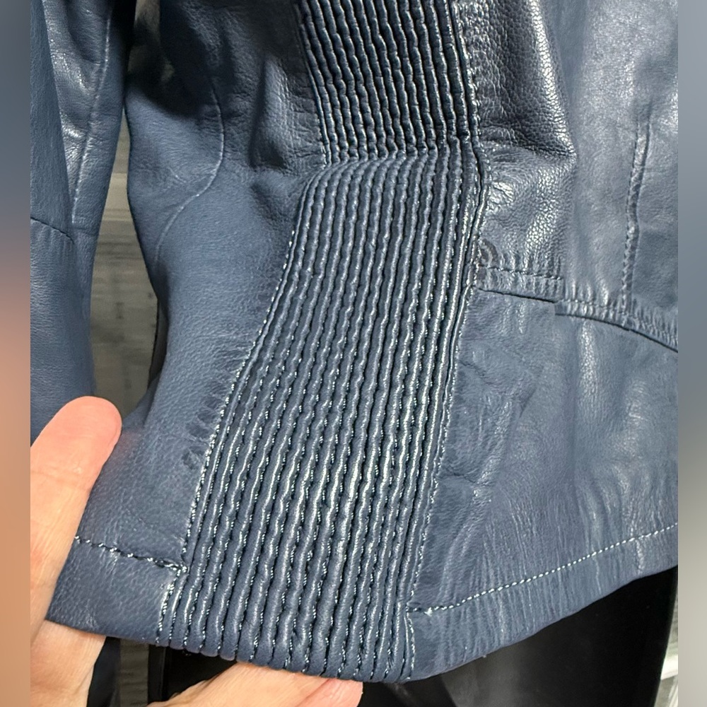 Overland Leather Jacket - Picture 8 of 16